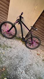 Mafia-bike total black/purple