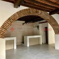 Negozio Castelnuovo di Garfagnana [UG496MDACG]