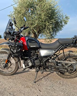 Royal Enfield Himalayan 411 2022