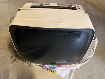 Televisore vintage portatile