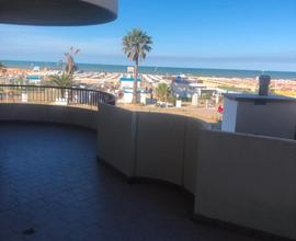 Rimini con vista mare grazioso bilo