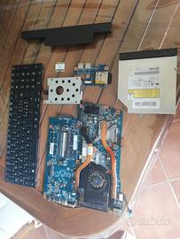 COMPUTER PORTATIE ASUS 7741 17" PER RICAMBI