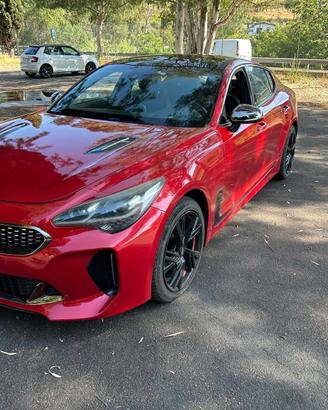 Kia stinger