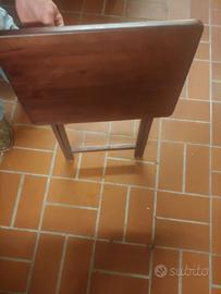 Sgabello tavolino legno pieghevole