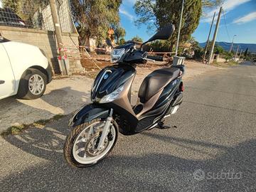 Piaggio Medley 150