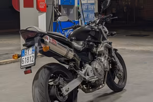 Hornet 600