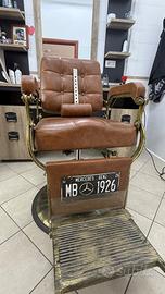 Postazione barbiere completa con poltrona vintage