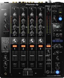 Pioneer DJM 750 MK2.
