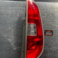 Fanale posteriore dx Skoda Roomster