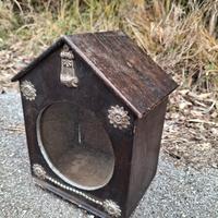 casettina casa in legno vecchio per sveglie