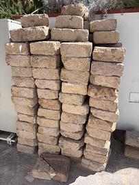 Blocchetti tufo
