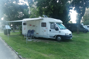 Camper semintergale Roller Team Elliot Garage P