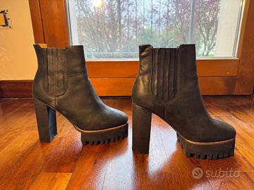 Stivaletti Jeffrey Campbell Super tall