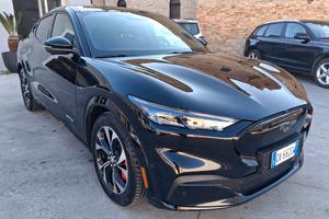 Ford Mustang Mach-E 371CV