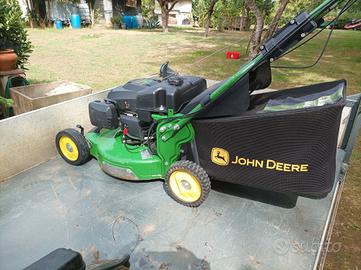 rasaerba John Deere semovente 