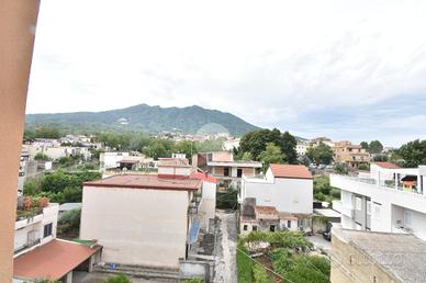 3 LOCALI A SOMMA VESUVIANA