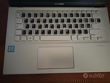 Asus PC portatile 14" processore I3 8th