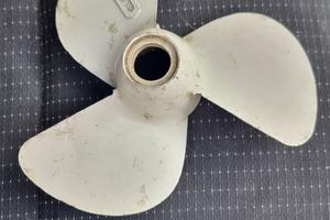 Elica motore fuoribordo moscone Piaggio