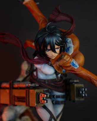 Mikasa AoT Statua 1:6 colorata a mano