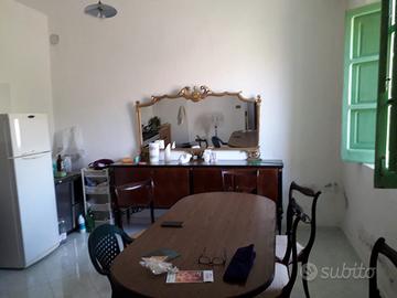 Appartamento in bifamiliare da ristrutturare