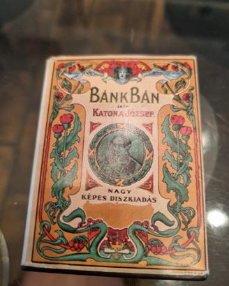 libri in miniatura