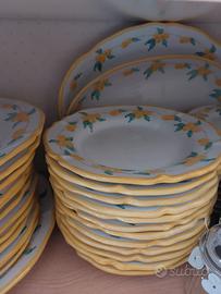 Servizio piatti dipinti a mano