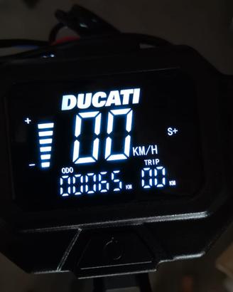 Monopattino elettrico Ducati Pro-II evo