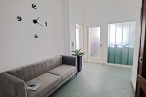 Stanza uso ufficio in Via Venezia