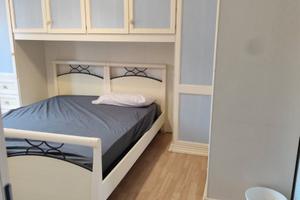 Stanza con balcone luminosissima