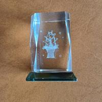 Fermacarte cubo di cristallo