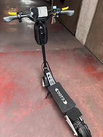 Monopattino elettrico mod OOTD T10