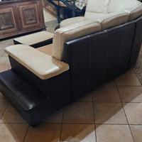 divano interamente in vera pelle