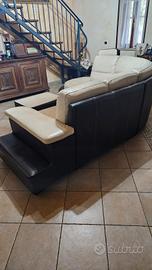 divano interamente in vera pelle