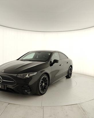 MERCEDES-BENZ CLA 200 4MATIC