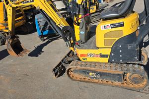 MINIESCAVATORE YANMAR SV 08