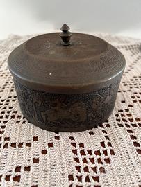 Scatolina in ottone antica