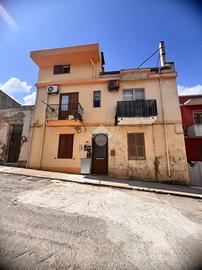 2 LOCALI A PORTO TORRES