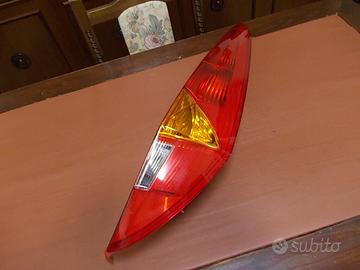 Faro posteriore dx Fiat Punto Sporting