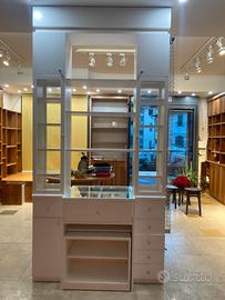 Scaffalatura bifacciale bianca