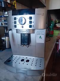macchina da caffè delonghi automatica 