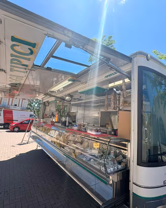 Autonegozio market / food truck