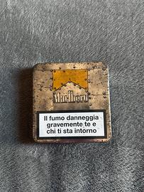Scatola in latta della Marlboro porta sigarette