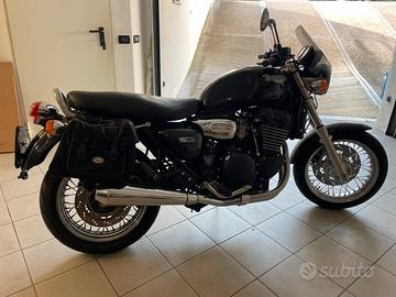 Triumph Legend TT 900