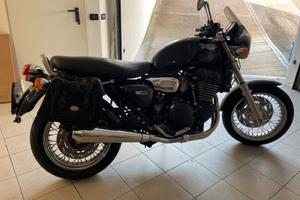 Triumph Legend TT 900