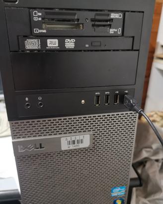 pc Dell i7 con monitor. 19. 