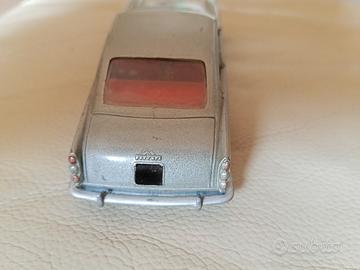 modellino Ferrari 250 GT 2+2 ( solido ) 