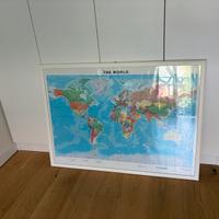 Quadro con cartina del mondo