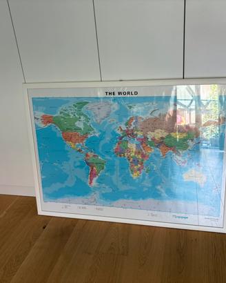 Quadro con cartina del mondo