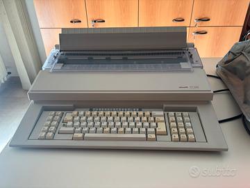 Modernariato: Olivetti ET (Electronic Typing) 2400