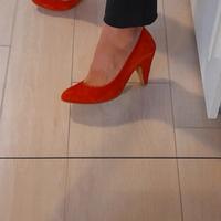 Alissa. Scarpe rosse